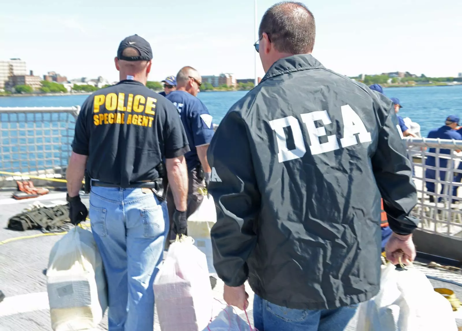 How To Become DEA Agent : DEA Agent As Career In The USA